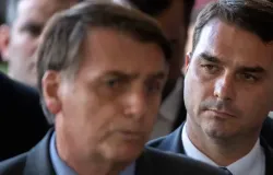 Bolsonaro fica chocado com derrota do filho e teme pris�o de Fl�vio