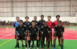 Futsal da Escola Dep. Emanuel Pinheiro lidera grupo e garante vaga nas oitavas de final
