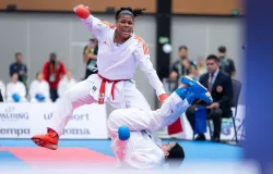 Brasil vence com gols de Vini Jr e garante lideran�a na competi��o