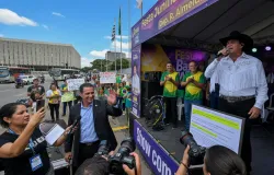 Resumo do Dia: Deputado usa dinheiro p�blico para pagar show de cantor que ele mesmo empresaria - 22 de junho de 2026