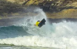 Golden Tour faz hist�ria em S�o Francisco do Sul e consagra campe�es da primeira etapa do maior circuito de bodyboarding de Santa Catarina