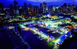 Feira de barcos em Itaja� ter� passeios de gra�a, tel�o da Copa e barco movido a hidrog�nio