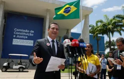Resumo do Dia: Abrasel elogia Alcolumbre por adiar discuss�o sobre jornada de trabalho 6x1 - 3 de julho de 2026