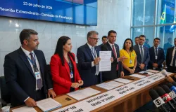 Resumo do Dia: Oposi��o pede suspens�o das contas do governo do DF at� BRB divulgar balan�o - 23 de julho de 2026