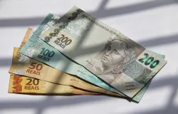 Reforma Tribut�ria e Elei��es de 2026 Dominam Debate Pol�tico Brasileiro