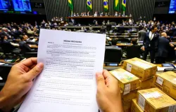 "Taxa das blusinhas": governo quer avan�ar com MP na retomada do Congresso