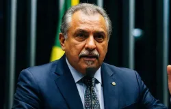 Com apoio do governo, Congresso autoriza gasto de at� R$ 7 bi acima do teto