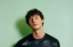 Shawn Mendes monta est�dio no Brasil para novo �lbum