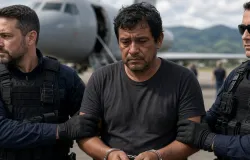 Chefe do PCC foragido h� 6 anos � recapturado na Bol�via e trazido ao Brasil