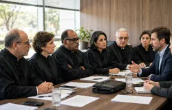 Associa��o re�ne seis ministros do STJ e advogados e levanta questionamentos sobre conflitos de interesse