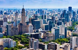 Previs�o do tempo em S�o Paulo: principalmente despejado, m�xima de 32.1�C