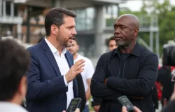 Marcelo Paz escolhe Seedorf ap�s recusas e divide o Corinthians