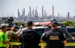 Resumo do Dia: PF mira deputado; Lula e Fl�vio empatam e Ucr�nia ataca refinaria