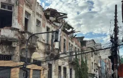 Casar�o desaba no Centro do Rio; um homem morreu
