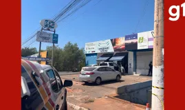 Dono de loja � baleado e ladr�o morre em assalto em MT