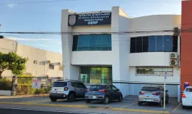 Homem foragido por estupro sequestra taxista, rouba carro e � preso ap�s fuga em Mato Grosso