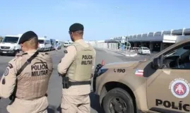 V�deo: criminosos fogem da pol�cia em opera��o no Sub�rbio de Salvador