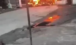 Tiroteio e barricadas em chamas marcam opera��o da PM na Vila Alian�a