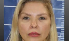 Ex-vereadora Veronica Costa � pega trocando de celular enquanto fugia da pol�cia