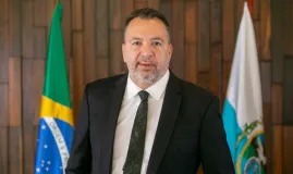 Ex-prefeito � preso por suspeita de comandar esquema de lavagem de R$ 7,6 bilh�es