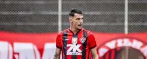Jair Ventura projeta retorno de Claudinho ap�s sete meses fora no Vit�ria: "Ficamos muito felizes"