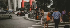 Sem�foro inteligente reduz espera de pedestres em S�o Paulo