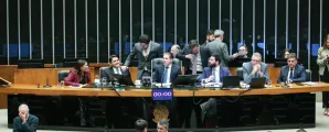 Fundo para levar internet a todos avan�a no Congresso
