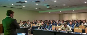 Vit�ria aprova regra que reduz estrangeiros e ajuda base a subir