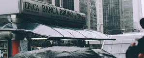 Brasil enfrenta desafios econ�micos com PIB e infla��o em alta