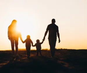Como o ambiente familiar influencia o desenvolvimento emocional de crian�as e adolescentes