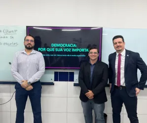 OAB Vai � Escola promove palestra sobre Direito Eleitoral para estudantes da Escola Estadual Deputado Emanuel Pinheiro