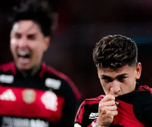 Flamengo vence no �ltimo minuto e reassume lideran�a do Brasileir�o