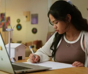 MT abre programa com bolsa de R$ 700 para adolescentes