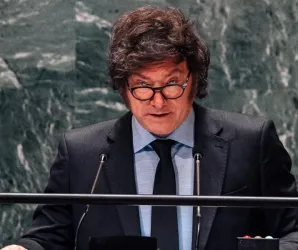 Fl�vio Bolsonaro posta v�deo com Javier Milei e promete lutar contra o terrorismo