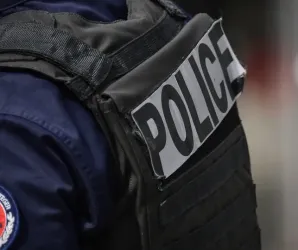 Corpos de cinco beb�s s�o encontrados em caixas de papel�o na Fran�a
