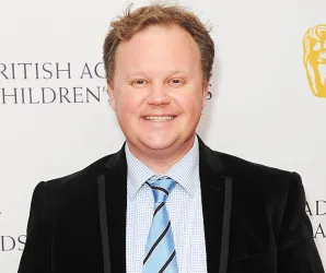 A vida de Justin Fletcher, o Mr. Tumble: do sucesso infantil ao amor com a colega de elenco