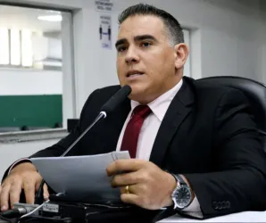 Justi�a procura ex-vereador acusado de matar agente socioeducativo em Cuiab�