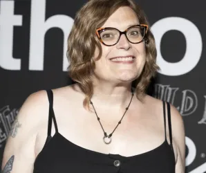 Lilly Wachowski denuncia dificuldade para financiar filme com elenco trans em Hollywood