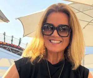 Susanna Reid, aos 55 anos, curte festa em Ibiza e manda recado: 'Nunca � tarde demais'
