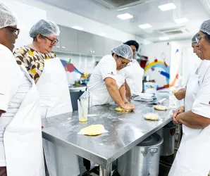 S�o Paulo anuncia 961 vagas de emprego no setor de alimenta��o