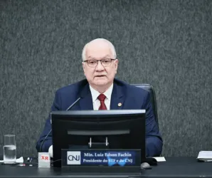 Fachin cria sistema para vigiar precat�rios ap�s alerta de irregularidades de Gilmar Mendes