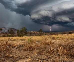 SP emite 34 alertas de tempestade e alerta para risco de inc�ndios
