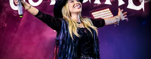 Elis Justi em 'Cowgirl'