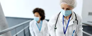 Regra que facilita atua��o de m�dicos estrangeiros na It�lia at� 2029 gera d�vidas entre brasileiros