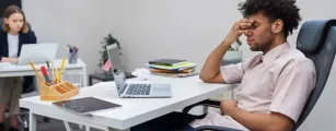 5 sinais silenciosos de que o trabalho est� afetando sua sa�de mental e quase ningu�m percebe