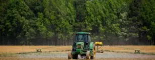 Agroneg�cio tem tecnologia, mas ainda perde efici�ncia na aplica��o de defensivos