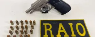 Homem � preso com pistola de identifica��o apagada ap�s atirar na rua em Sobral