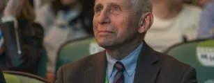Senado dos EUA aprova puni��o a Fauci por desacato ao Congresso