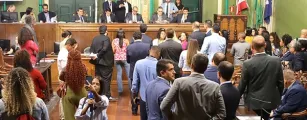 C�mara de Salvador vota precat�rios do Fundef e projetos dos vereadores, incluindo fim do Kiss & Fly