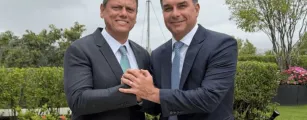 Fl�vio Bolsonaro se une a Tarc�sio, Nunes e Nikolas em Barretos para fortalecer campanha no Sudeste